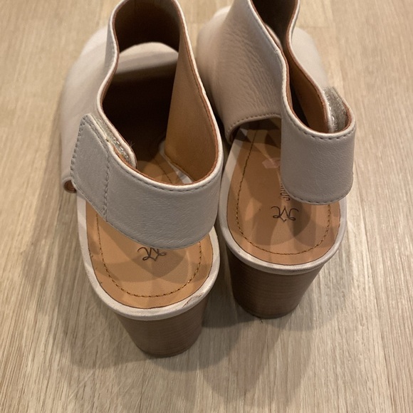 New Johnston and Murphy Evelyn Open Toe bootie-Size: 9.5- - Picture 6 of 8